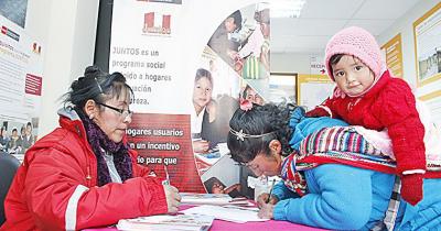 Programas sociales atenderán este año a 5 millones de peruanos